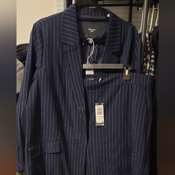 Vero Moda Curve navy tailored pinstripe suit swt - Picture 10 of 16